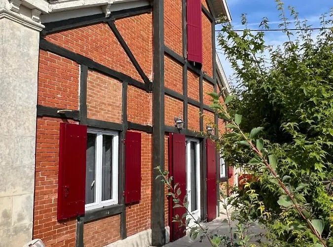 La Petite Angerienne Holiday home Saint-Jean-d'Angely